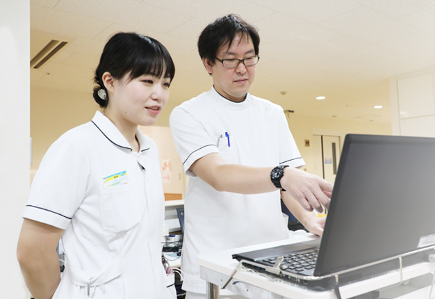 阪奈中央病院の看護師たち